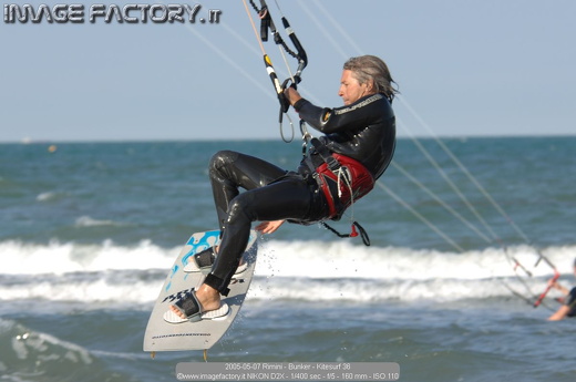 2005-05-07 Rimini - Bunker - Kitesurf 36